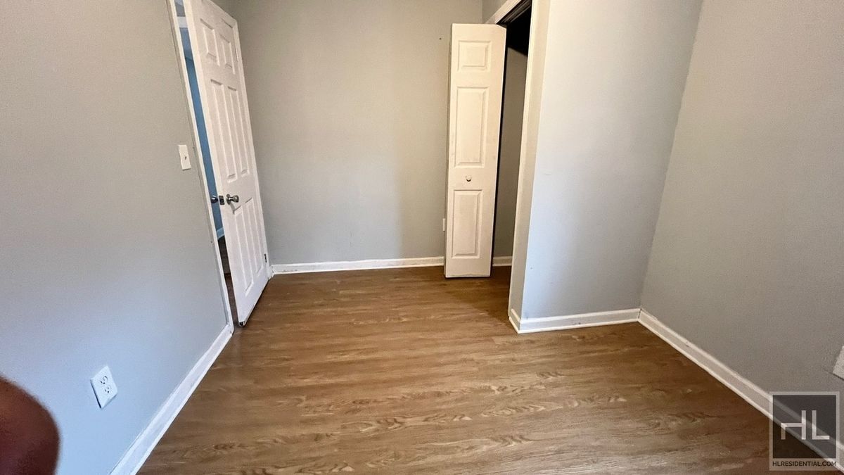 Building Photo - NORTH BURGHER AVENUE