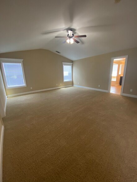 Building Photo - 319 Haywood Dr