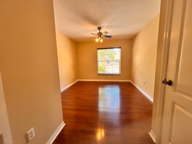 Building Photo - 266 River Bluff Ln