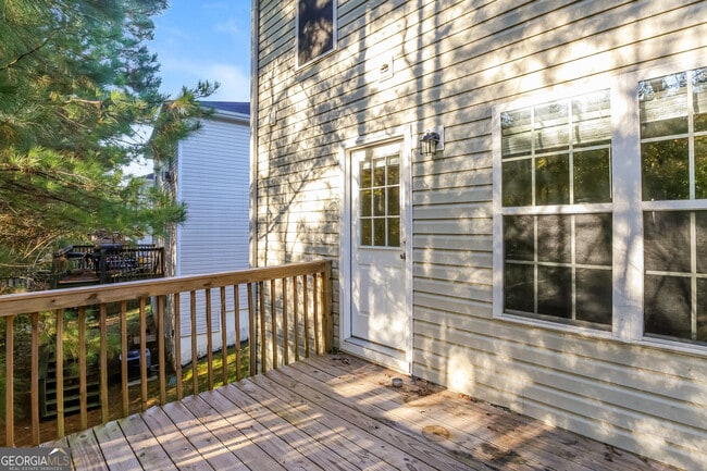 Building Photo - 4035 Riverside Pkwy