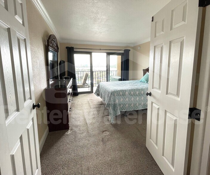 Building Photo - 51 Island Way