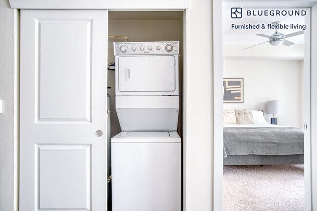 Building Photo - 3251 Lowell Blvd