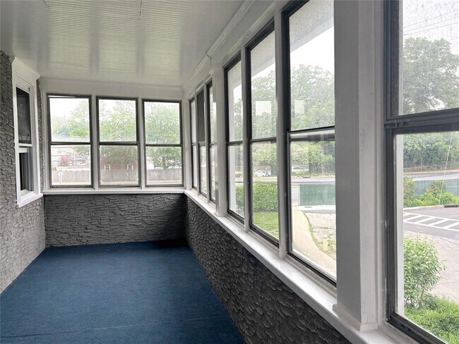 Building Photo - 122 Lispenard Ave