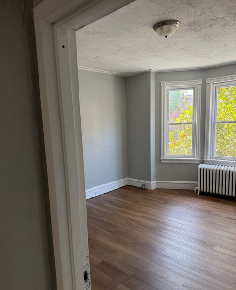 Building Photo - 4937 N 13th St
