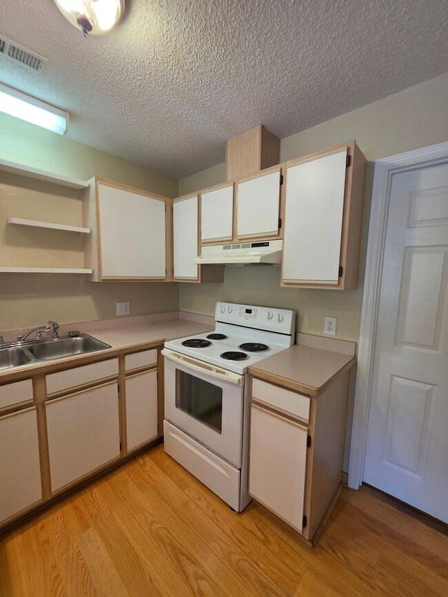 Building Photo - Island Living Just Steps from the Beach – Charming 3BR Retreat in Emerald Isle