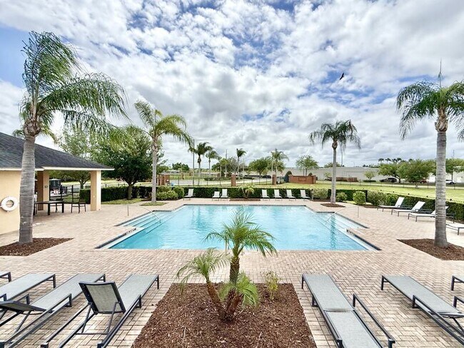 Building Photo - 7211 Merlot Sienna Ave