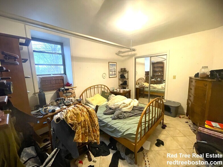 Building Photo - 35 Cummings Rd