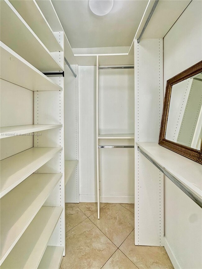 Building Photo - Northeast 18th Court, Miami, FL 33179 - 4 ...
