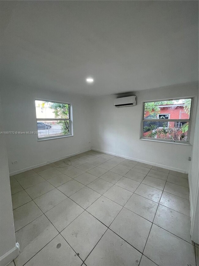 Building Photo - 13845 NW 6th Ave