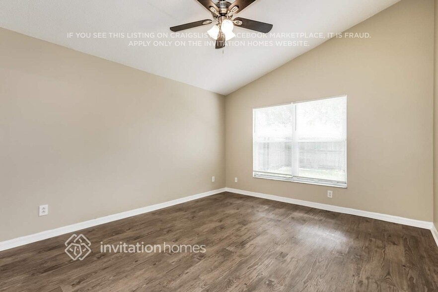 Building Photo - 12215 Dawn Vista Dr