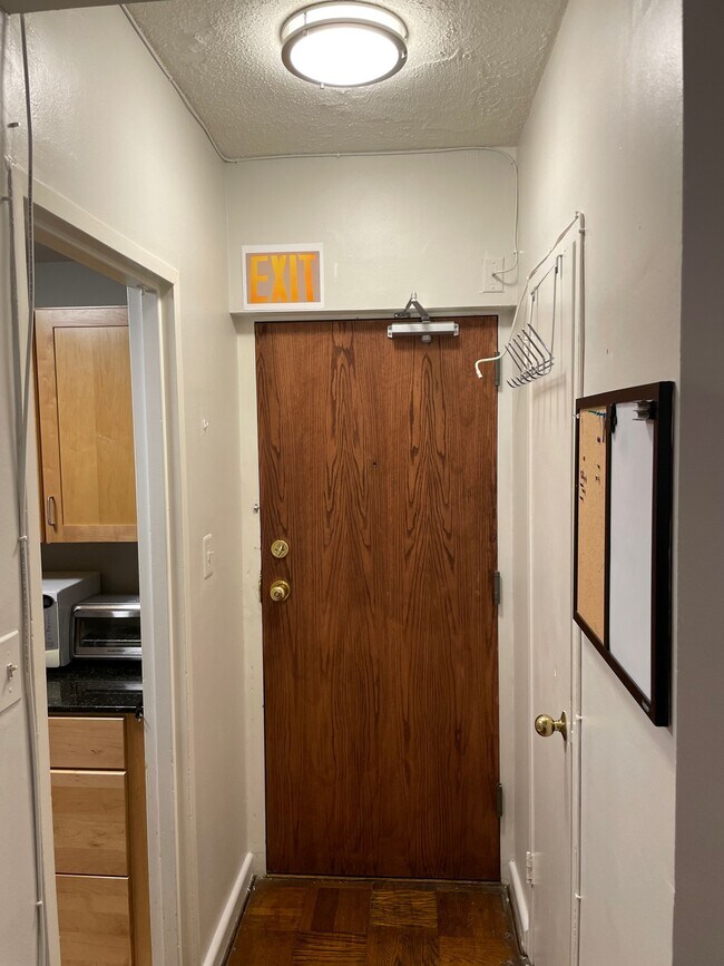 Building Photo - 2141 I St NW