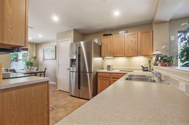 Building Photo - 1721 Anise Dr