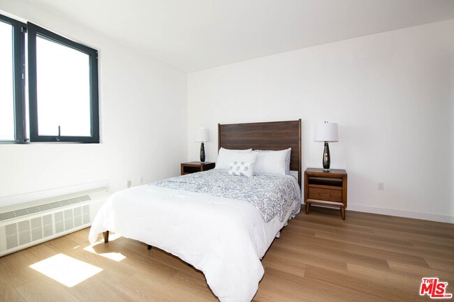 Building Photo - 2853 West Blvd