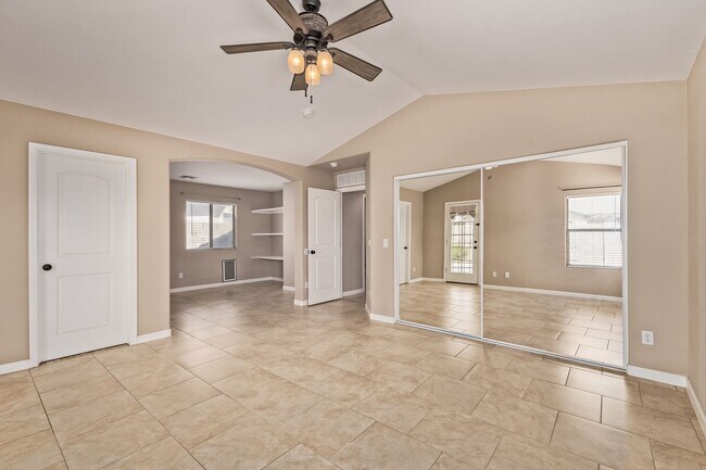 Building Photo - 10778 W Cambridge Ave