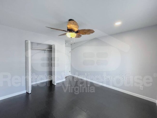 Building Photo - 2325 Sea Shell Rd