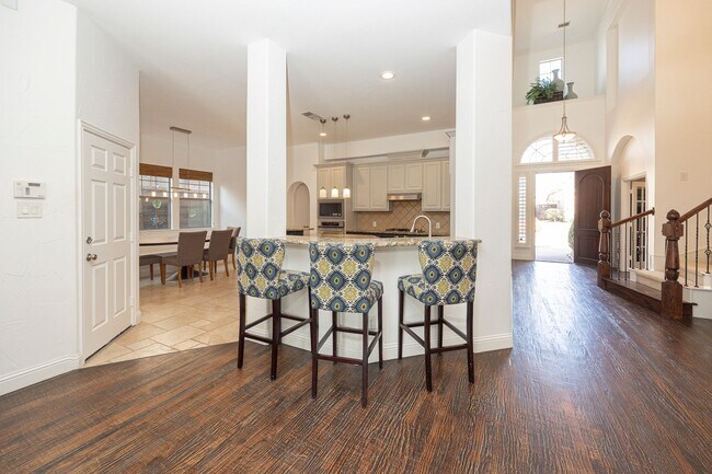 Building Photo - Spacious and beautifully designed with 5 bedrooms, 4 bath in a desirable location.