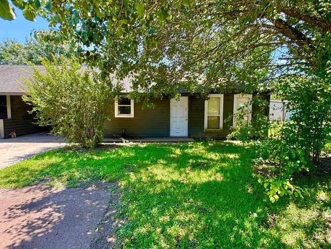 Building Photo - Duplex for Rent!