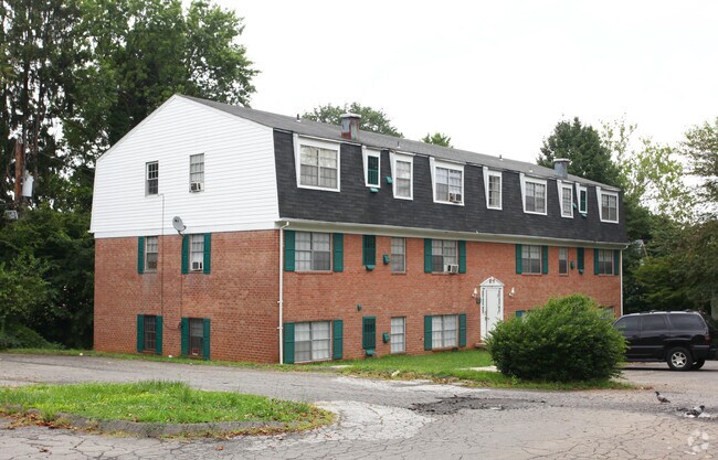 Primary Photo - 411-415 N Bend Rd