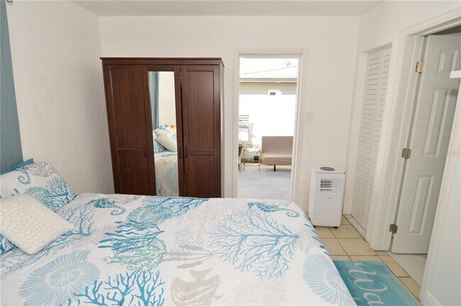 Building Photo - 156 146th Ave