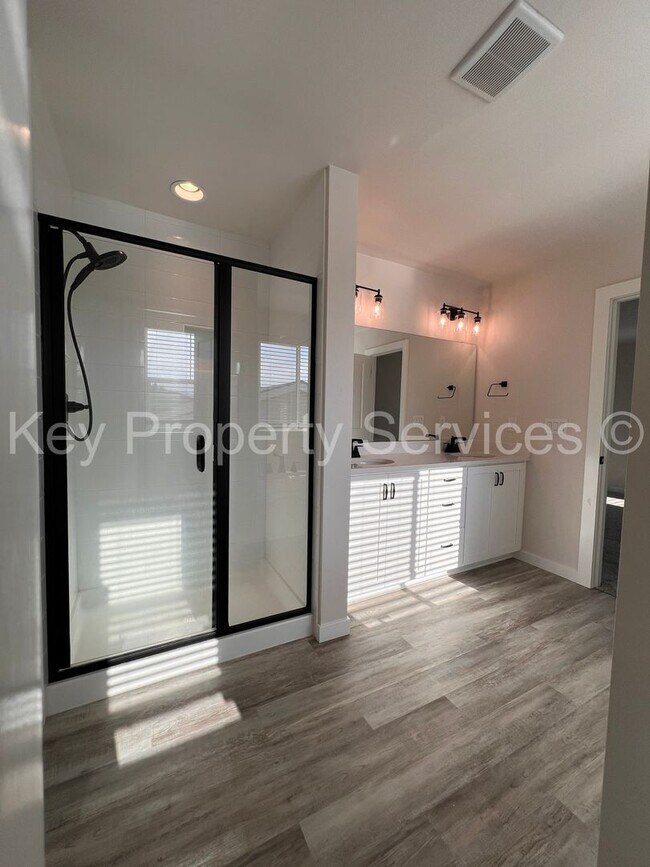 Building Photo - Gorgeous Modern Traditional Home in Brush ...