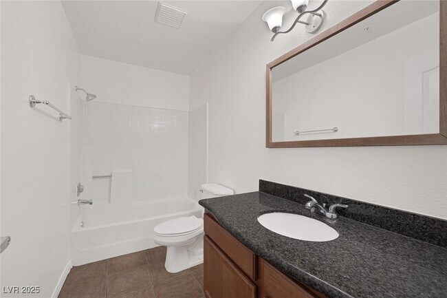 Building Photo - 2100 Jetty Rock Dr