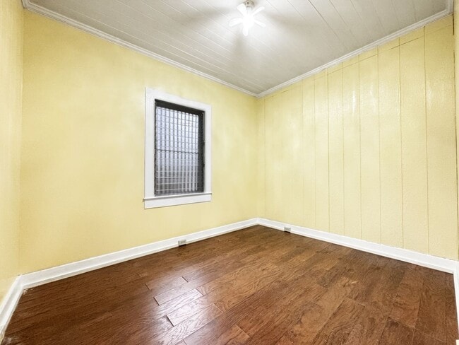 Building Photo - 2322-ST