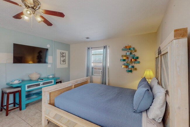 Building Photo - 3010 May Cir SE