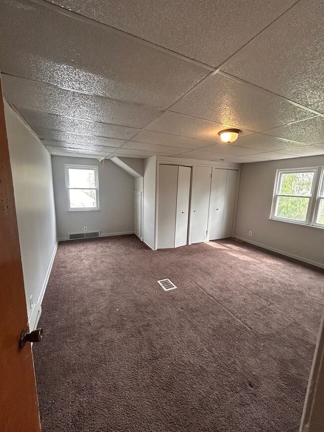 Building Photo - 4607 Euclid Ave