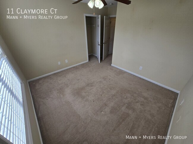 Building Photo - 11 Claymore Ct