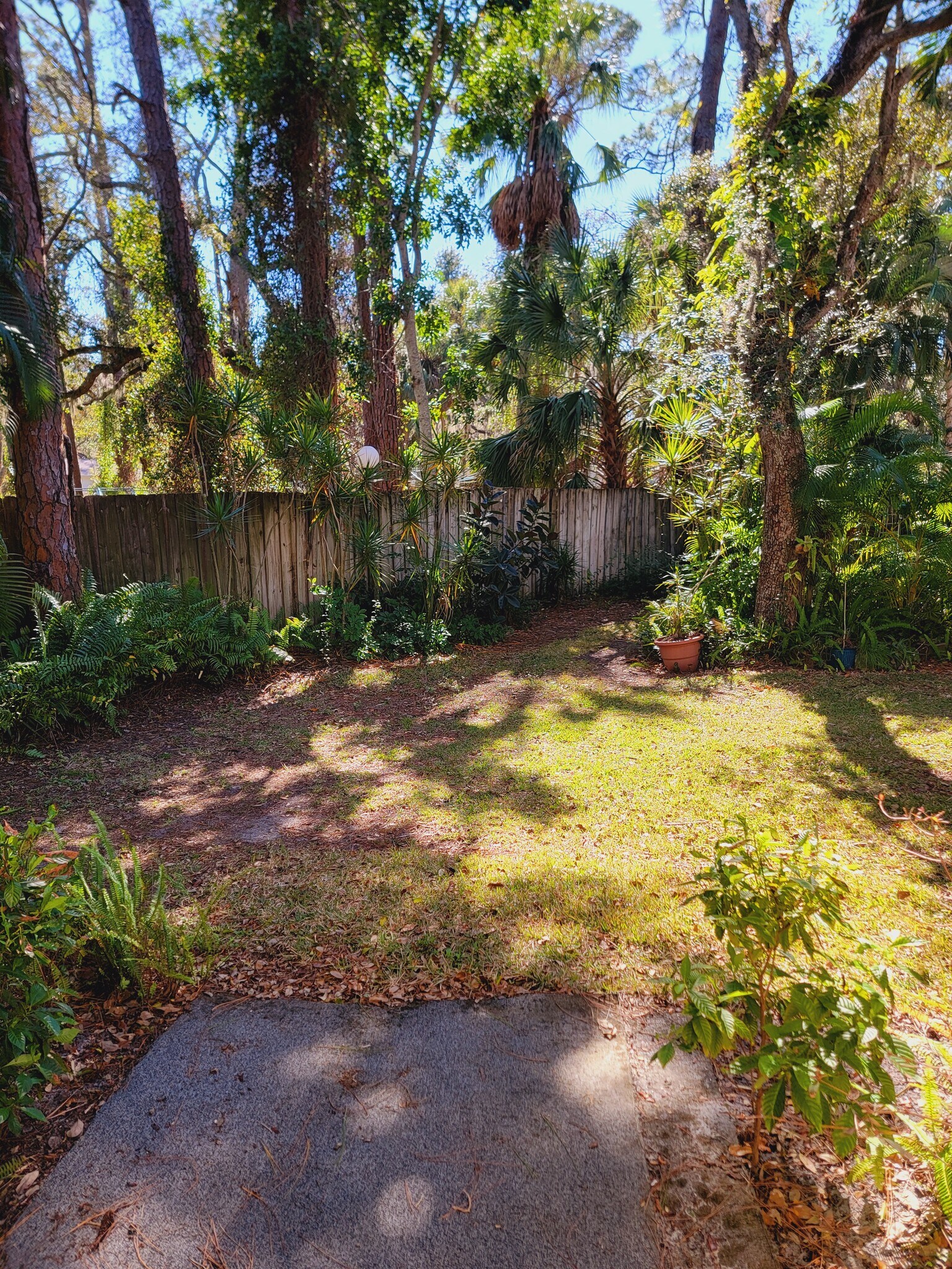 Building Photo - 4863 Village Gardens Dr
