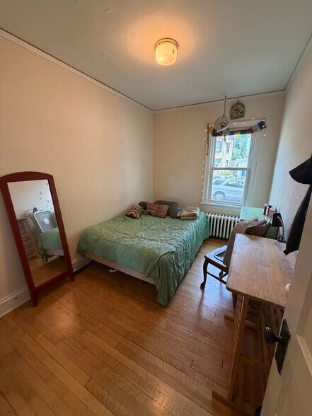 Building Photo - 1256 Spaight St