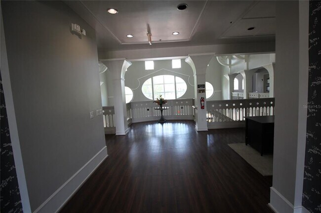 Building Photo - 107 Vista Verdi Cir