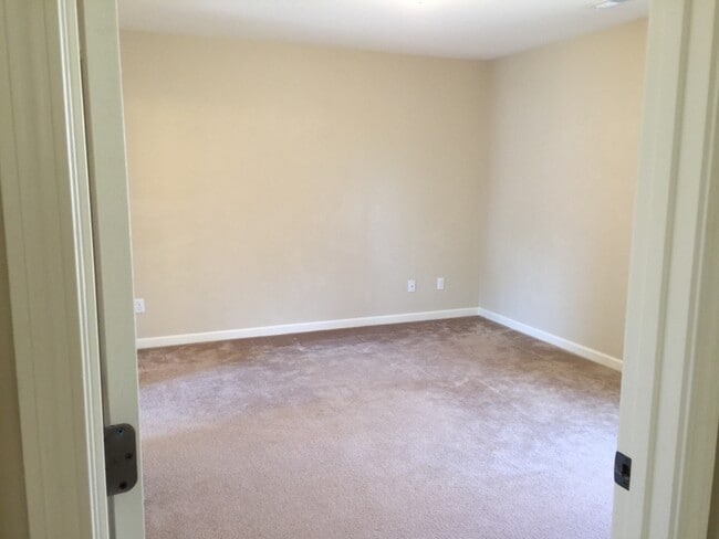Building Photo - Beautiful Home in West Knoxville