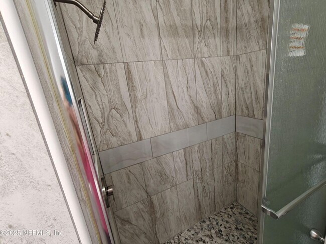 Building Photo - 2921 Mansion Rd