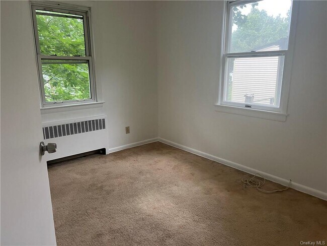 Building Photo - 260 5th St