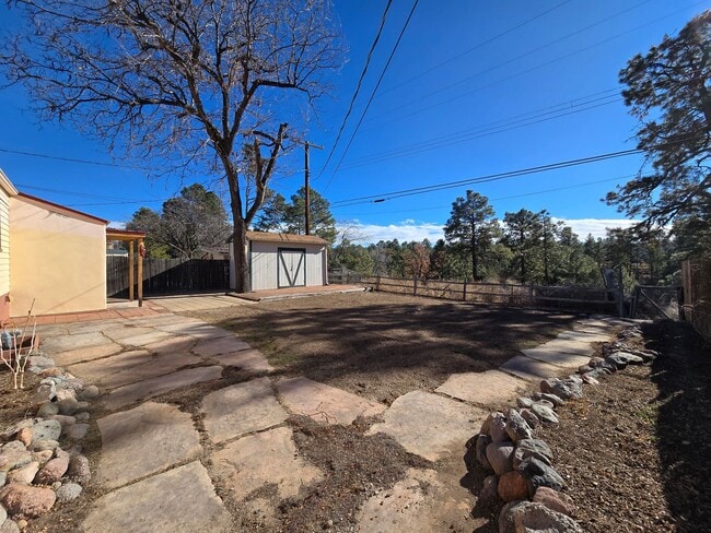 Building Photo - 3509 Pueblo Dr