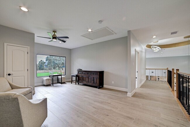 Building Photo - 26511 Meadow Ln