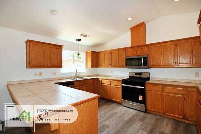 Building Photo - 14780 Marin Dr