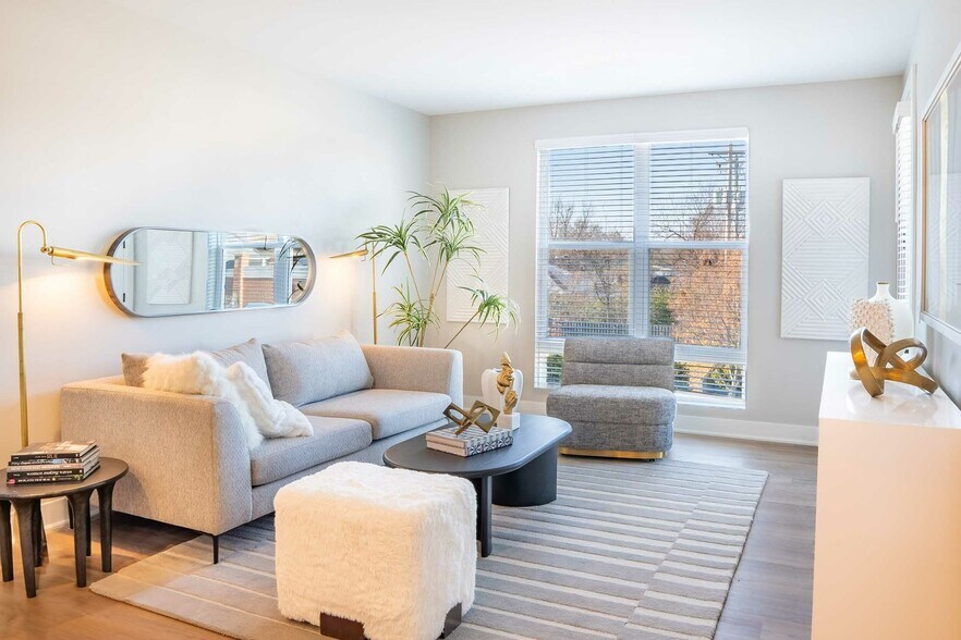 Primary Photo - Lane Lofts