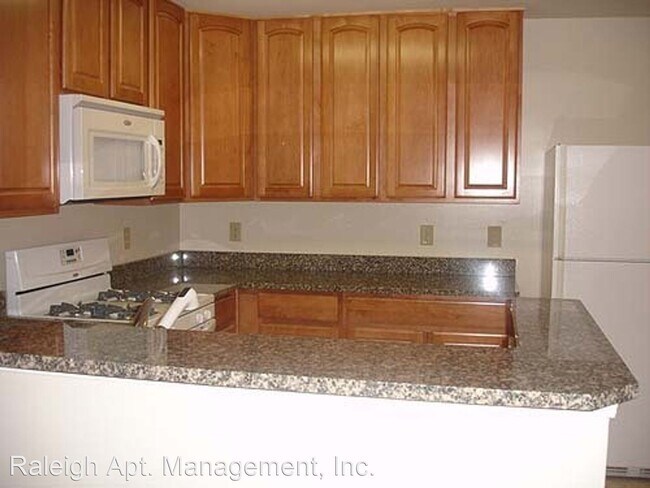 Building Photo - 45462 Westmeath Way