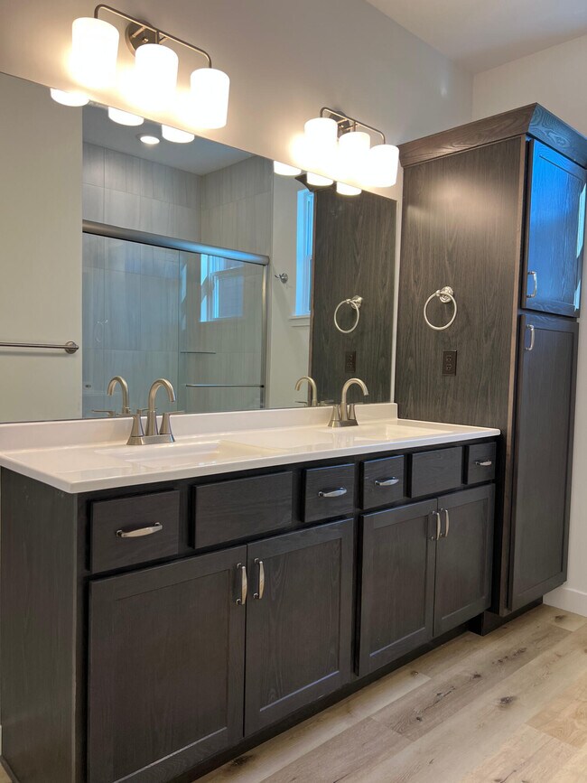 Building Photo - 200 Corcoran Dr