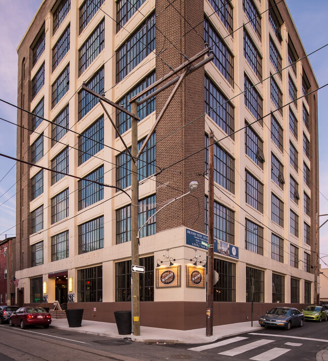 Building Photo - 525 N 11th St