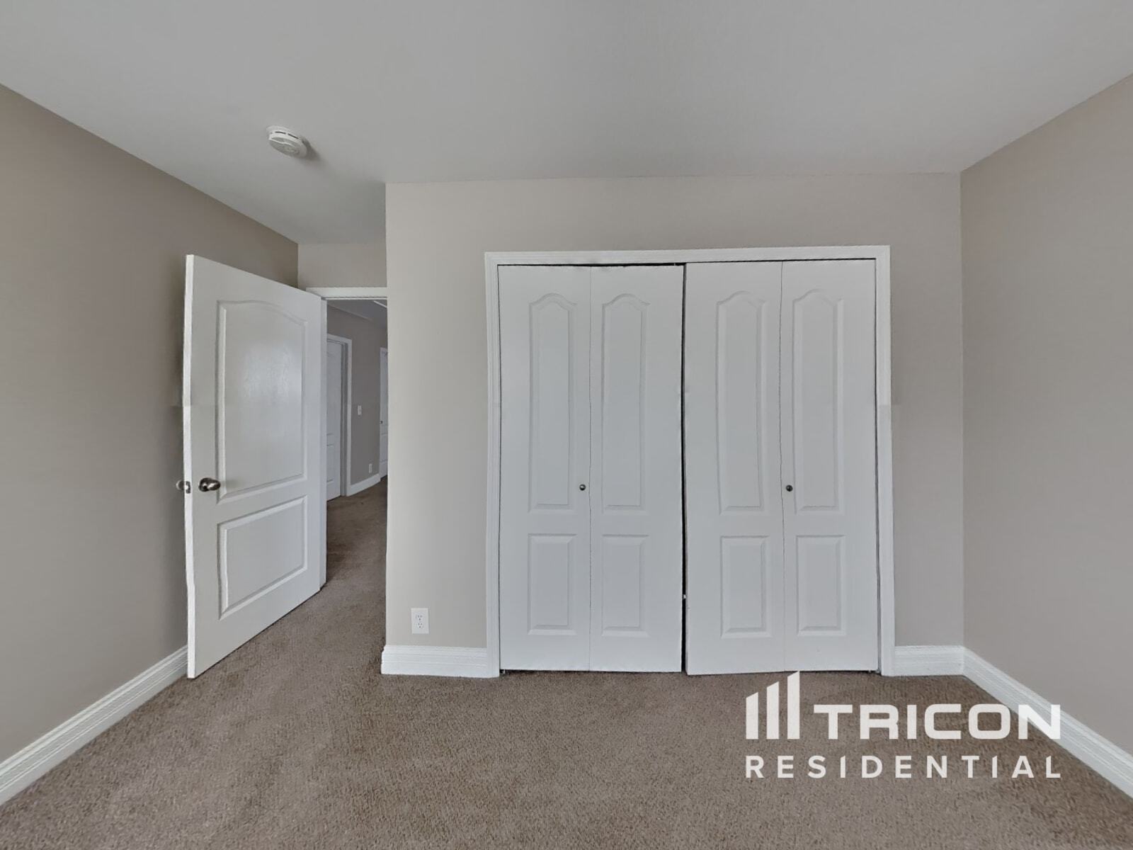 Building Photo - 4212 Aurora Cir