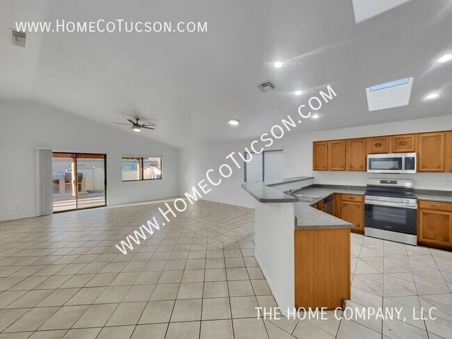 Building Photo - 1598 W Lavender Sky St