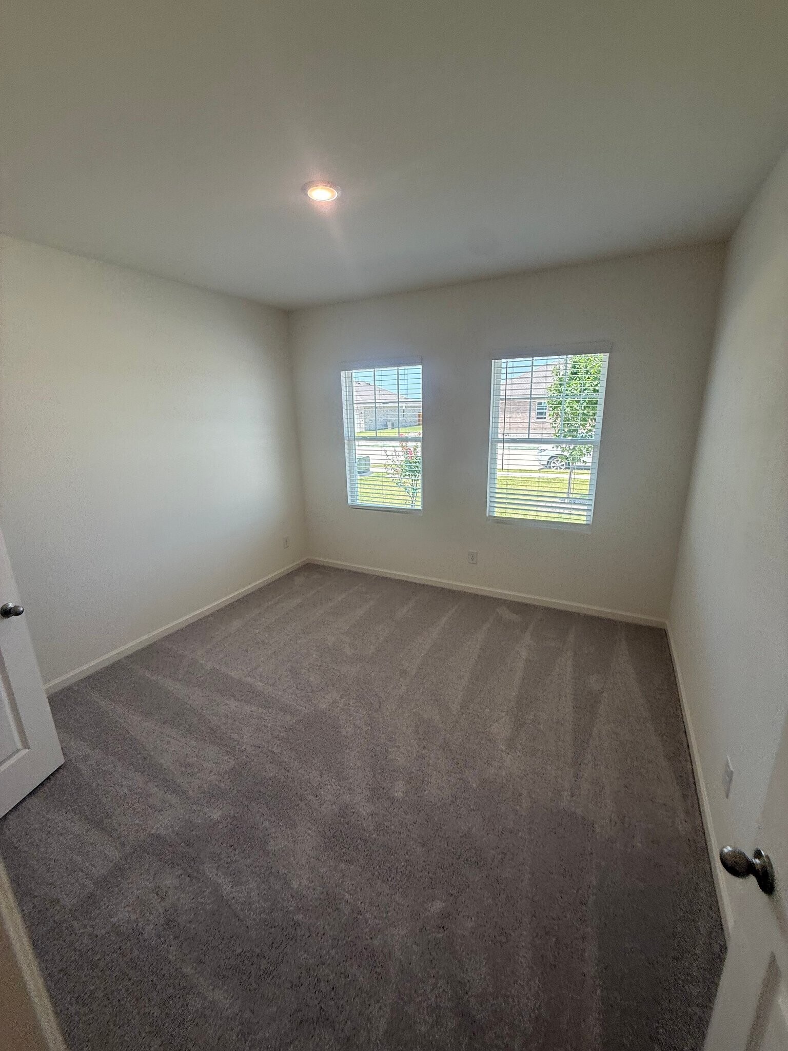 Building Photo - 906 Independence Trl