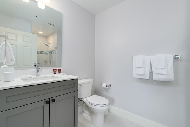 Building Photo - 9000 Heron Walk Dr