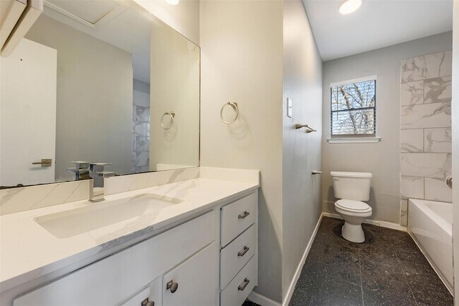 Building Photo - 5301 Indio Cove