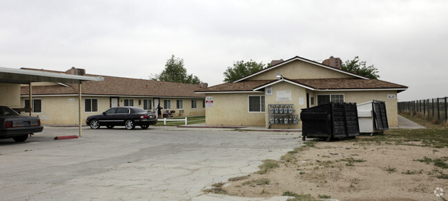 Building Photo - Cambridge Apartments