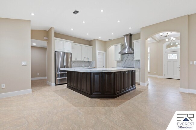 Building Photo - 1 Zaftig Ct