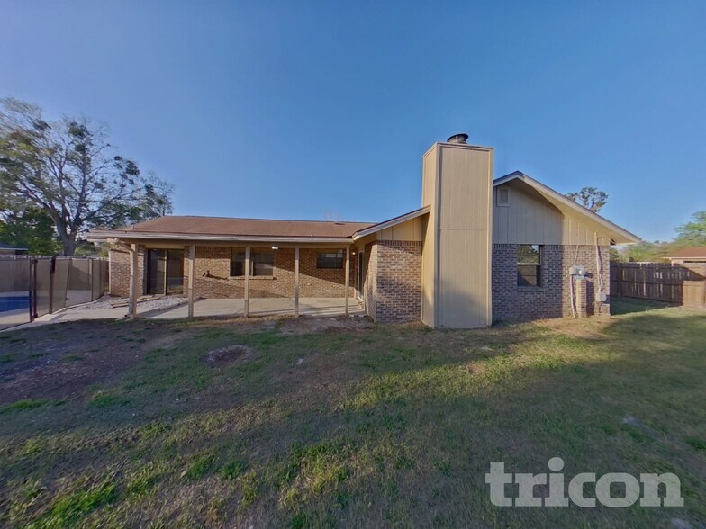 Building Photo - 2209 Constitution Dr